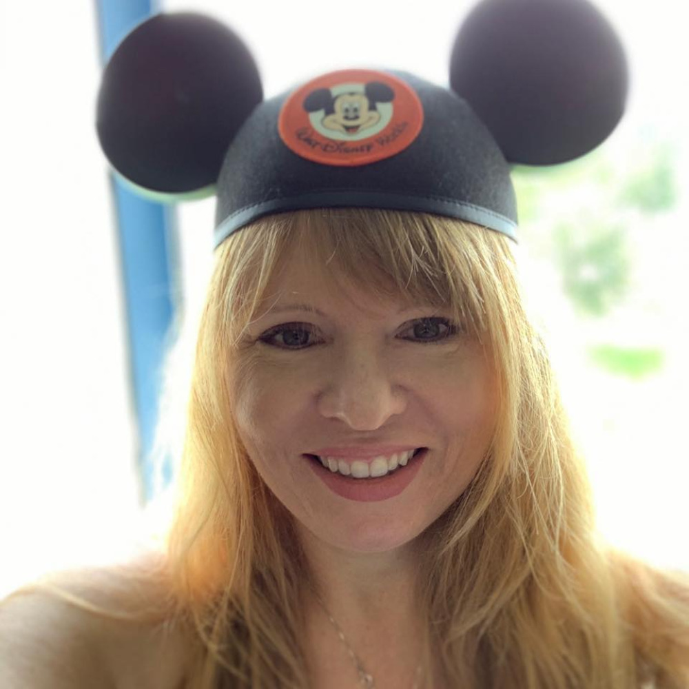 Meet your Posher, Lucy